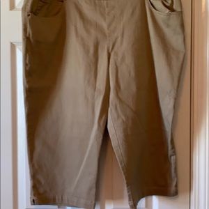 Khaki capris
